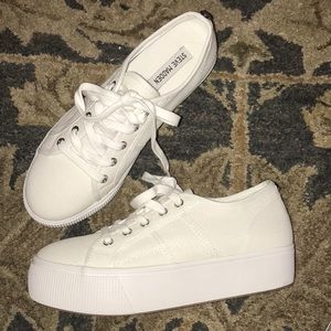 Platform sneakers